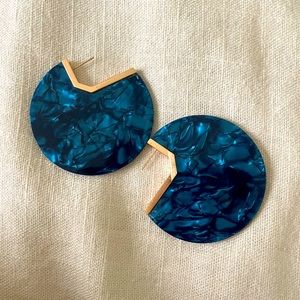 Kendra Scott Kai Earrings in Navy Blue Acetate